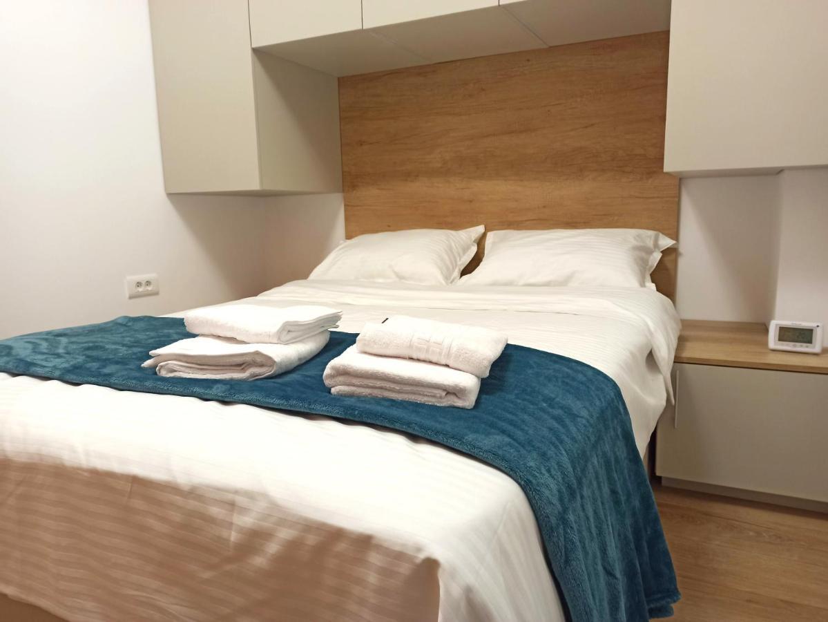 Stylish, Modern 2 Rooms Flat With City View, Near Presidential Palace Bukarest Exterior foto